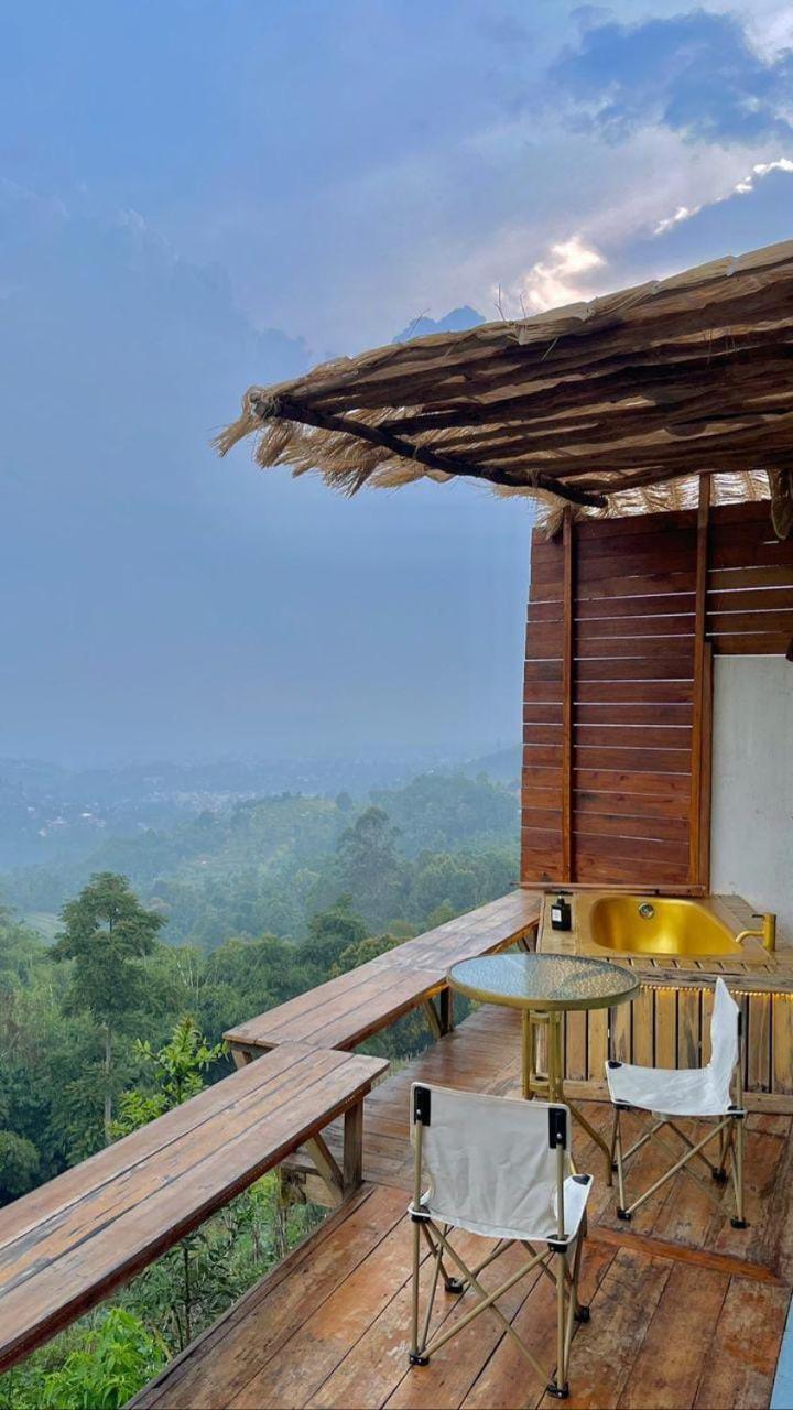 Mendulang Lembang Resort&Resto Bagian luar foto